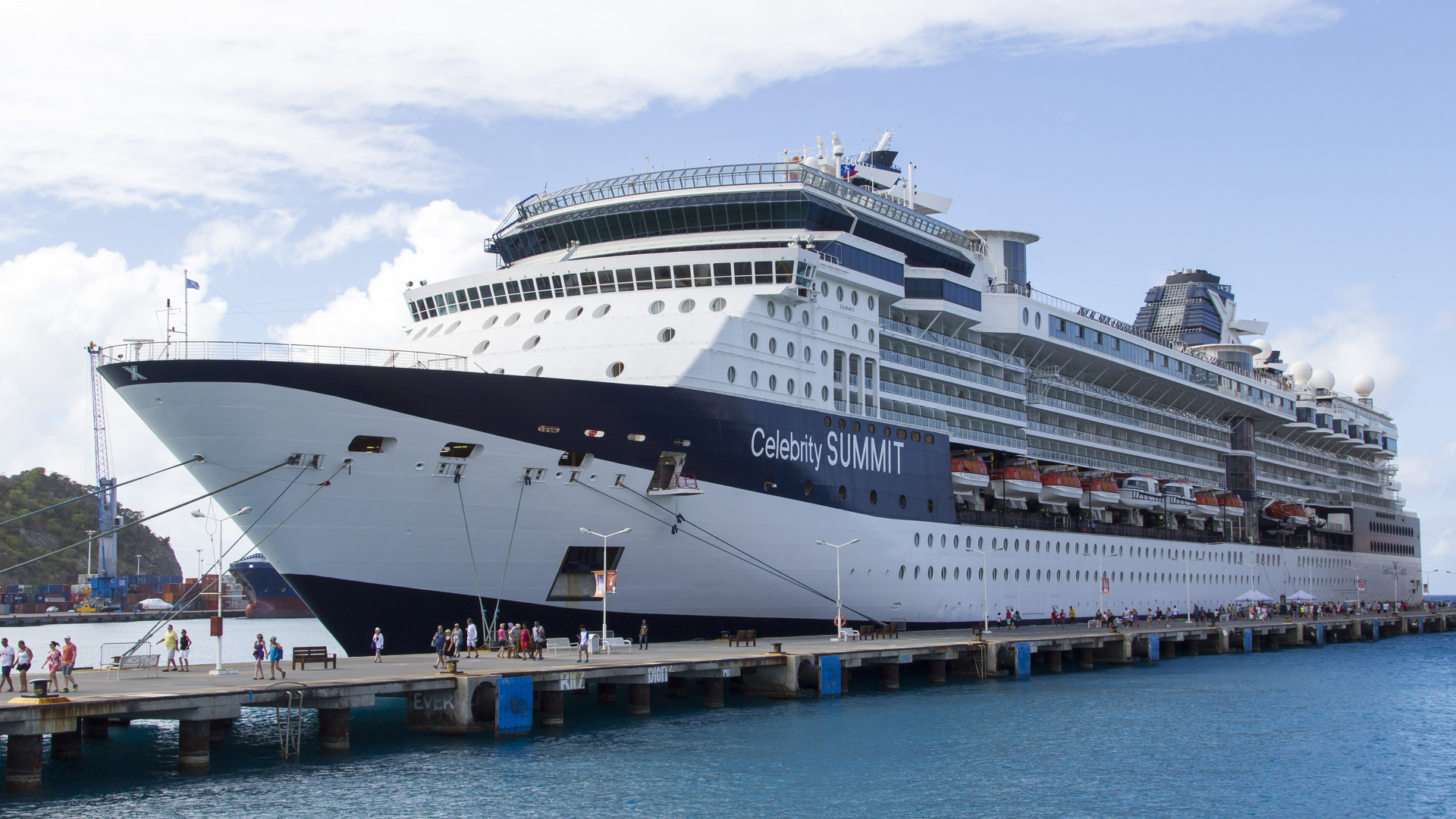 Kreuzfahrtschiff Celebrity Summit im Hafen von Philippsburg, St. Maaten ( Niederl. Antillen ).