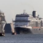 Kreuzfahrtschiff KONIGSDAM auf der Kieler Förde 