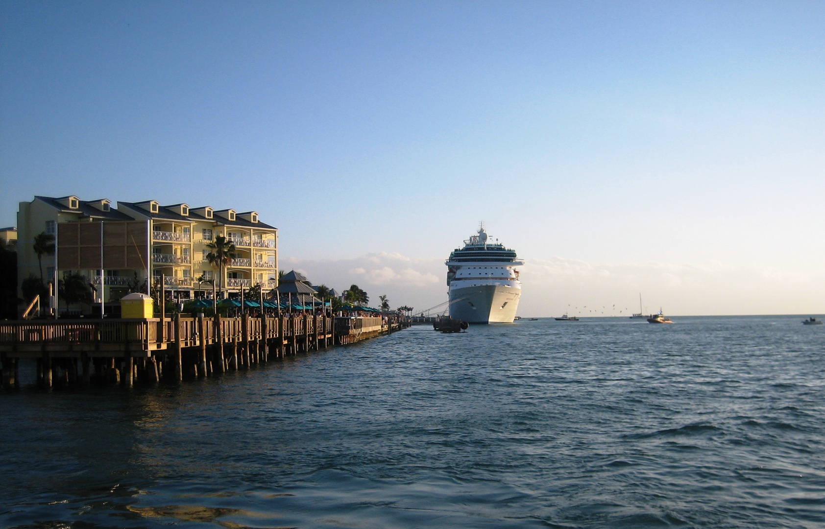 Kreuzfahrtschiff vor Key West