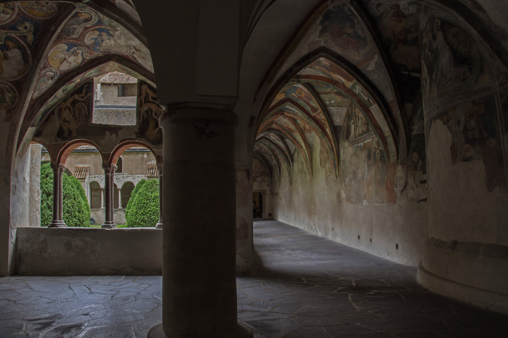 Kreuzgang am Duomo di Bressanone....