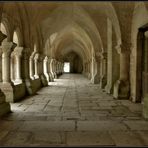 Kreuzgang der Abtei Fontenay, Burgund, 2