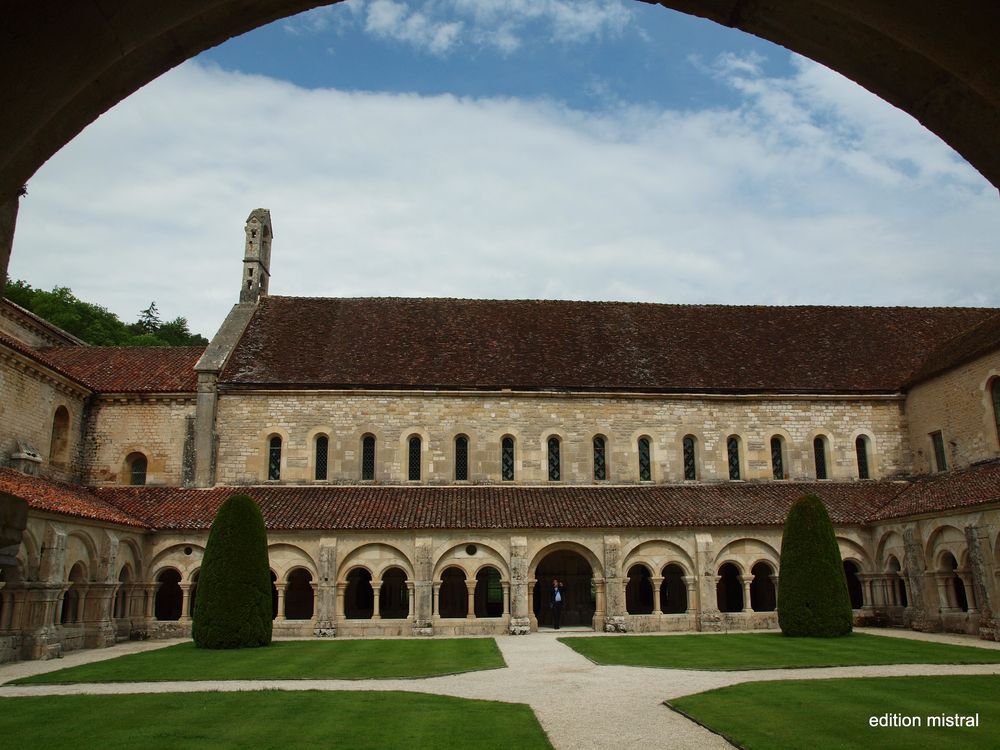 Kreuzgang der Abtei von Fontenay