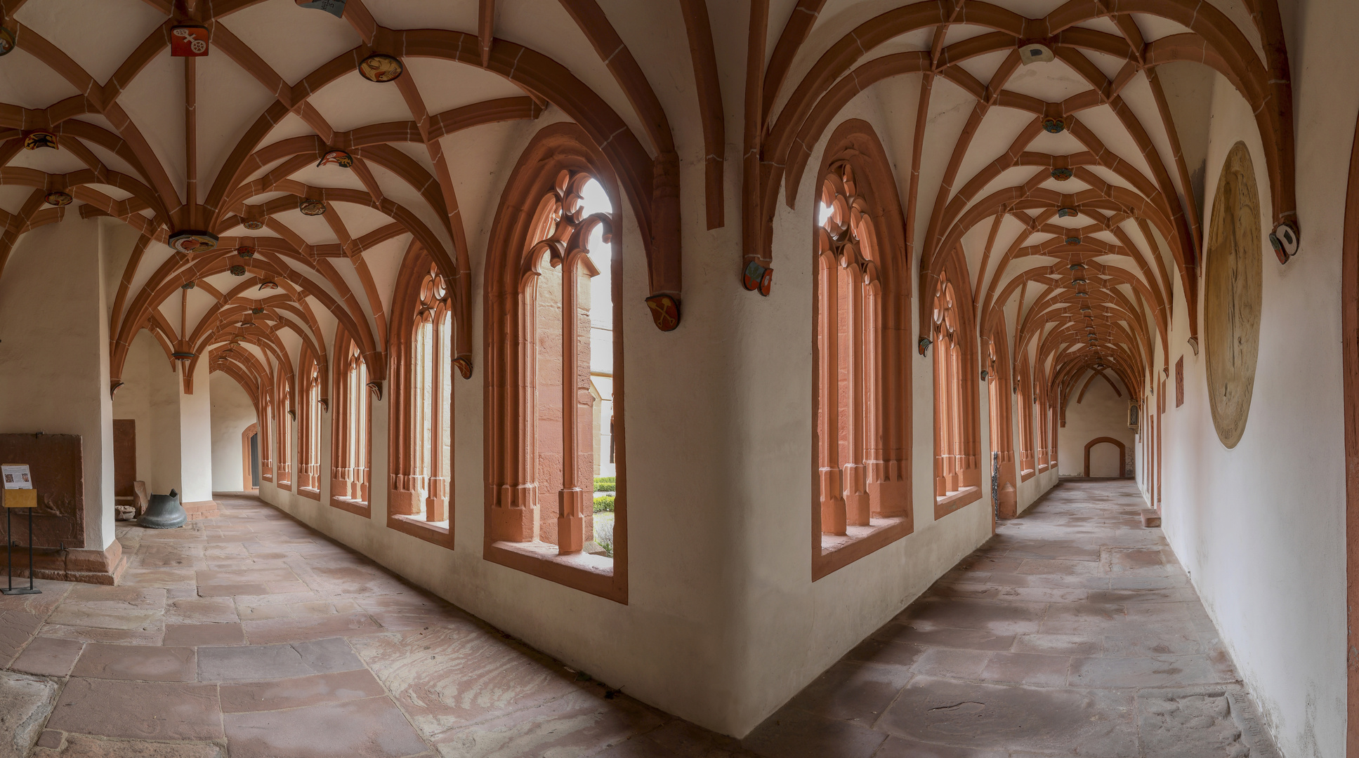 Kreuzgang der Katholische Pfarrkirche Sankt Stephan in Mainz