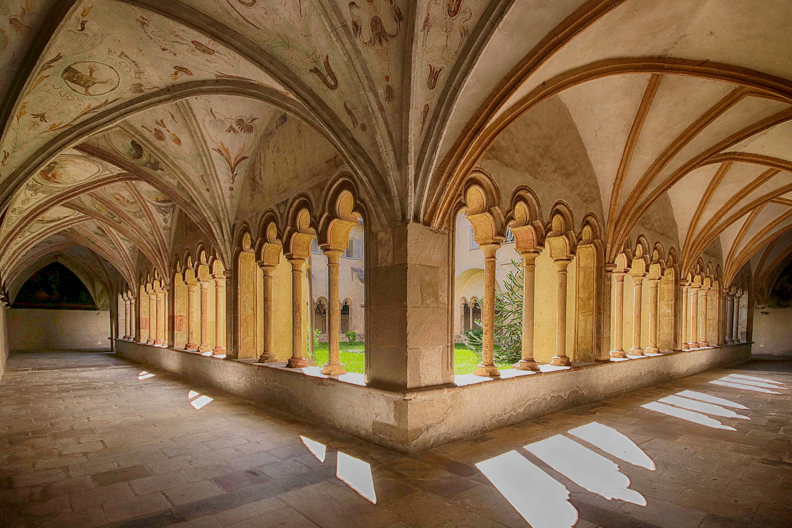 Kreuzgang im Franziskanerkloster / Bozen