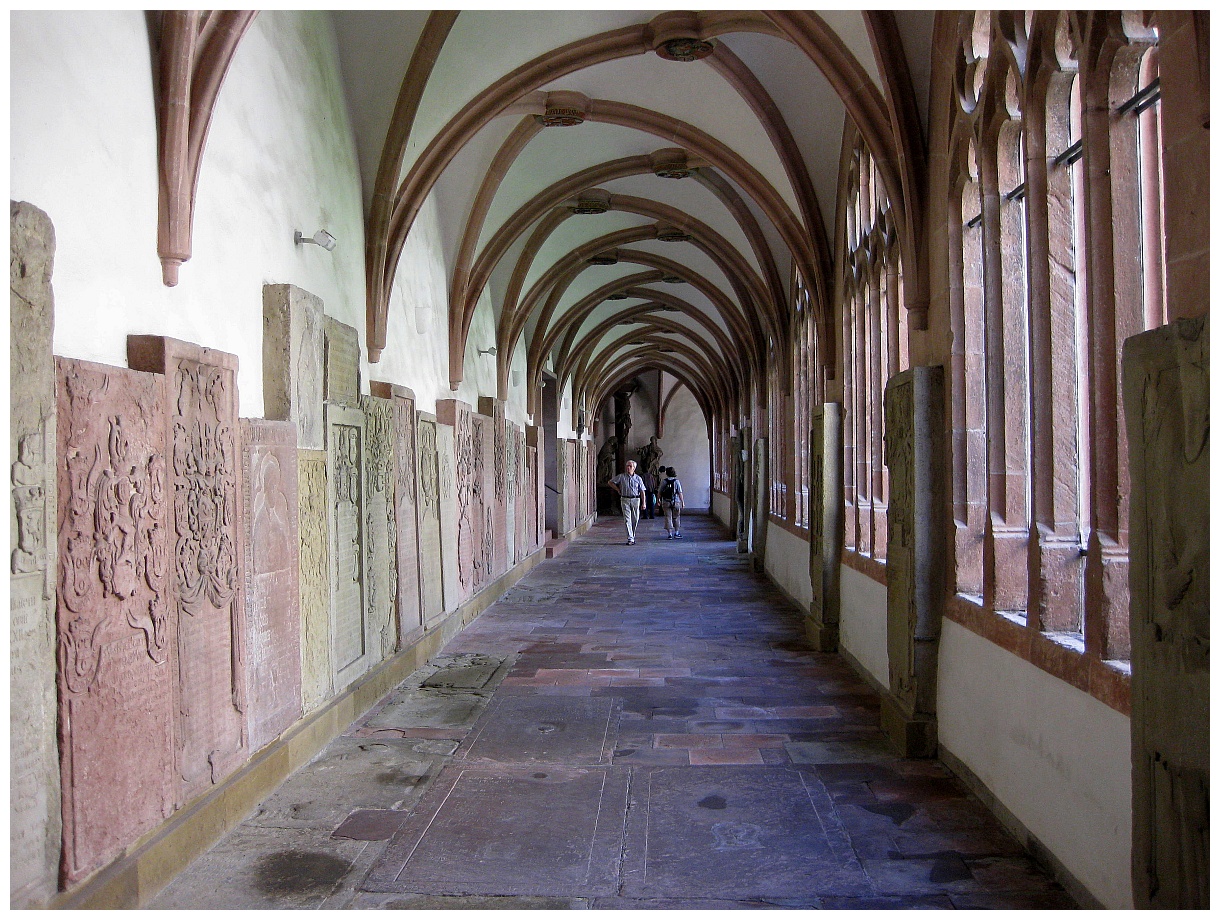 Kreuzgang im Würzburger Dom