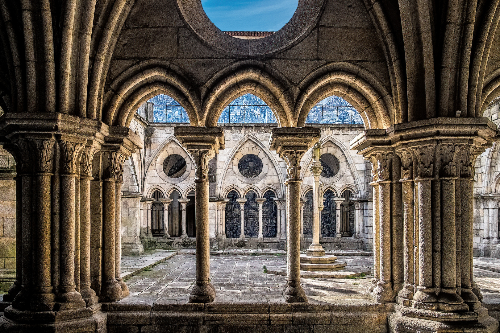 Kreuzgang in der Kathedrale  zu Porto