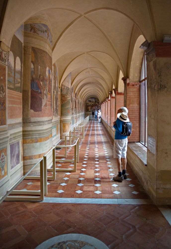 Kreuzgang mit Freskenmalerei in der Abbazia di Monte Oliveto Maggiore - Toskana