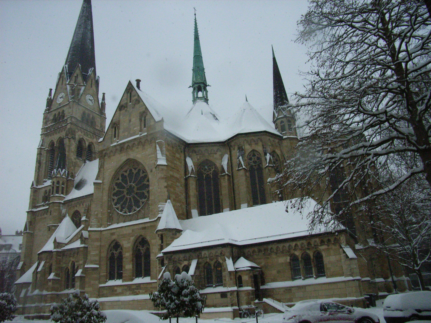 Kreuzkirche Münster im Schnee-Dezember 2010