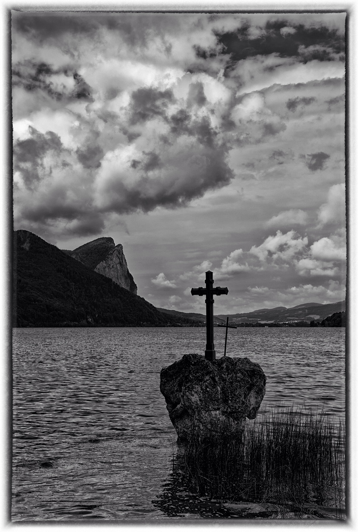 Kreuzstein am Mondsee