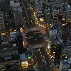 Kreuzung in Tokyo von oben