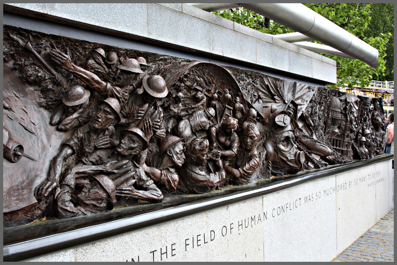 Kriegerdenkmal an der Themse - London