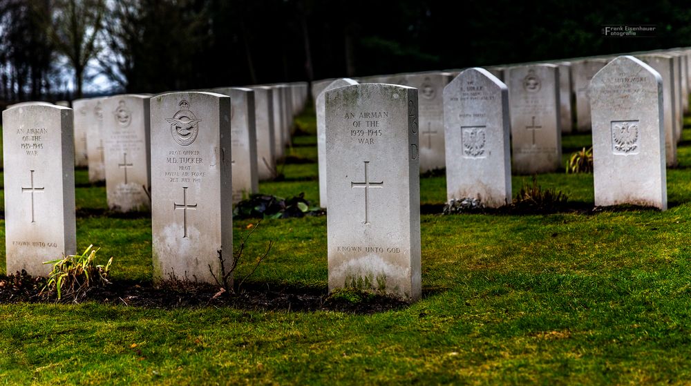 Kriegs-Friedhof in Becklingen