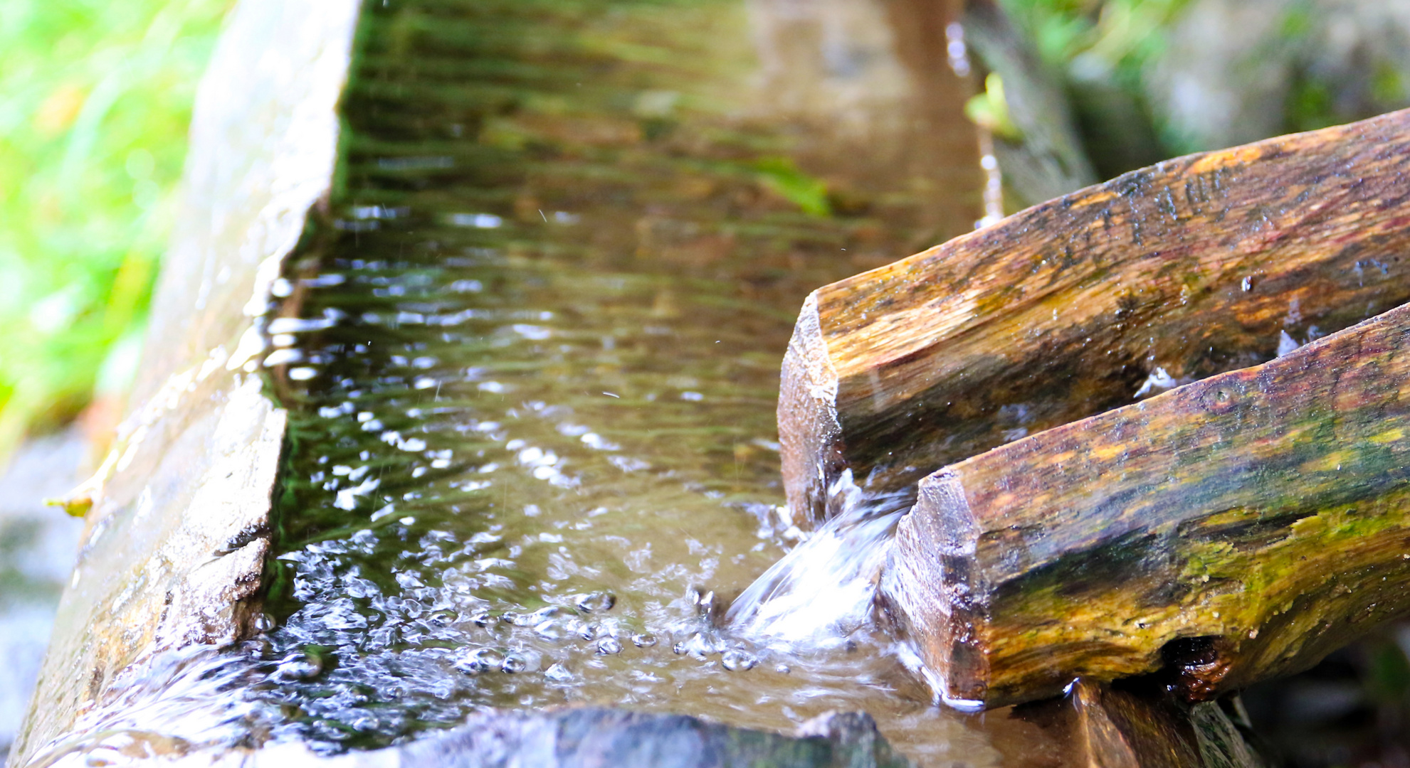 Kristallklares Bergwasser