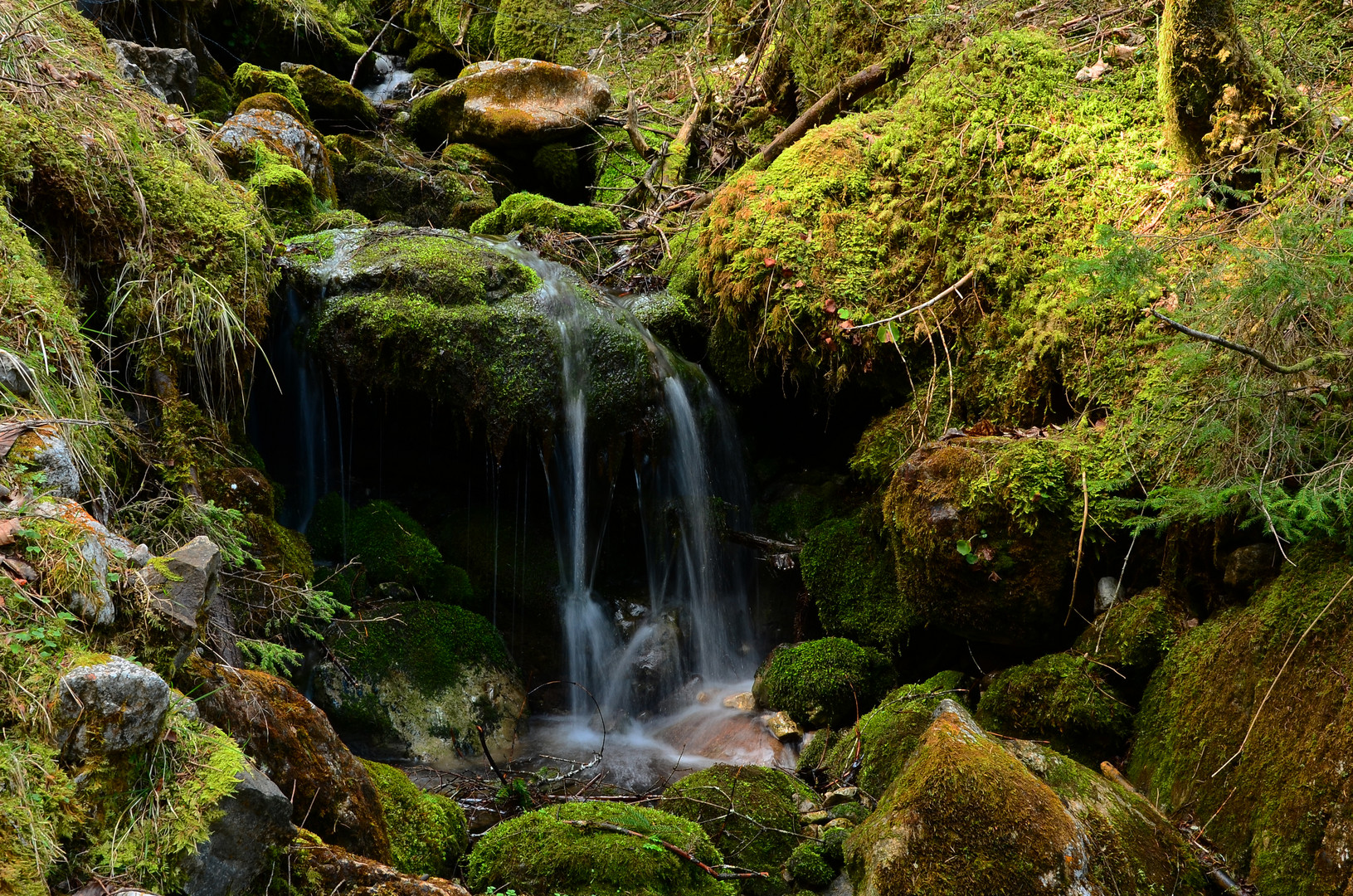 Kristallklares Schmelzwasser