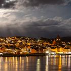 Kristiansund bei Nacht und Vollmond