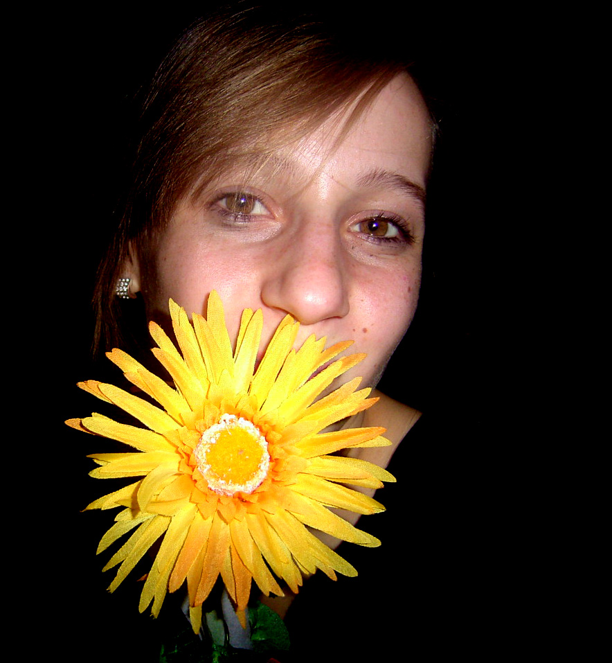 Kristin mit Blume