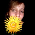 Kristin mit Blume