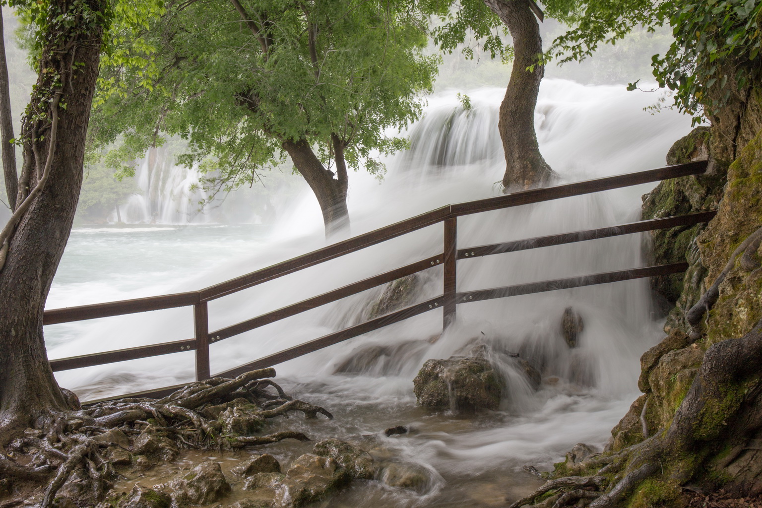 Kroatien, Krka-Wasserfälle