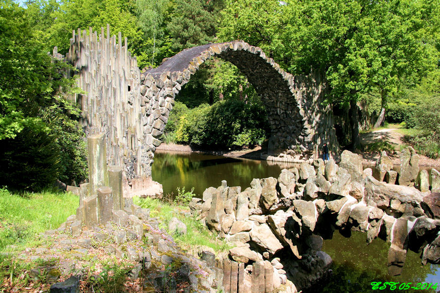 Kromlau Park Rakotzbrücke (3)