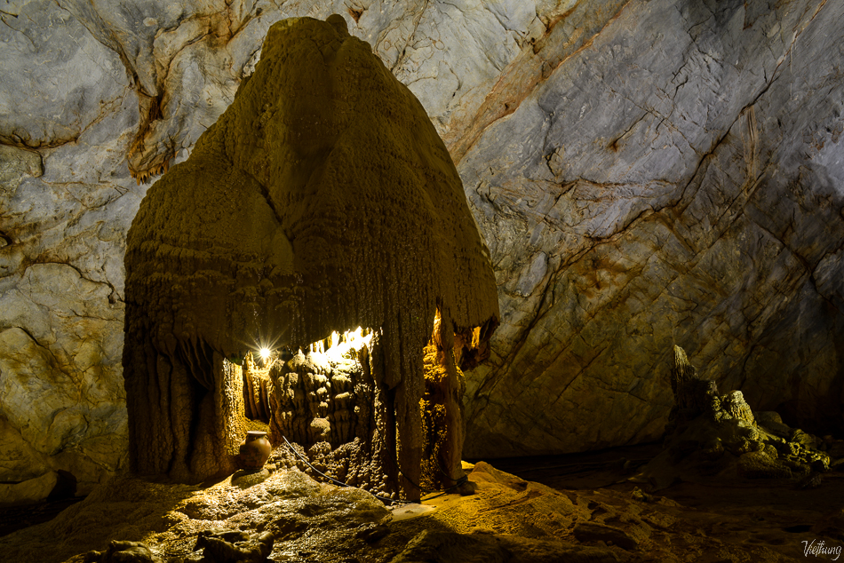 K'rong house inside Paradise Cave