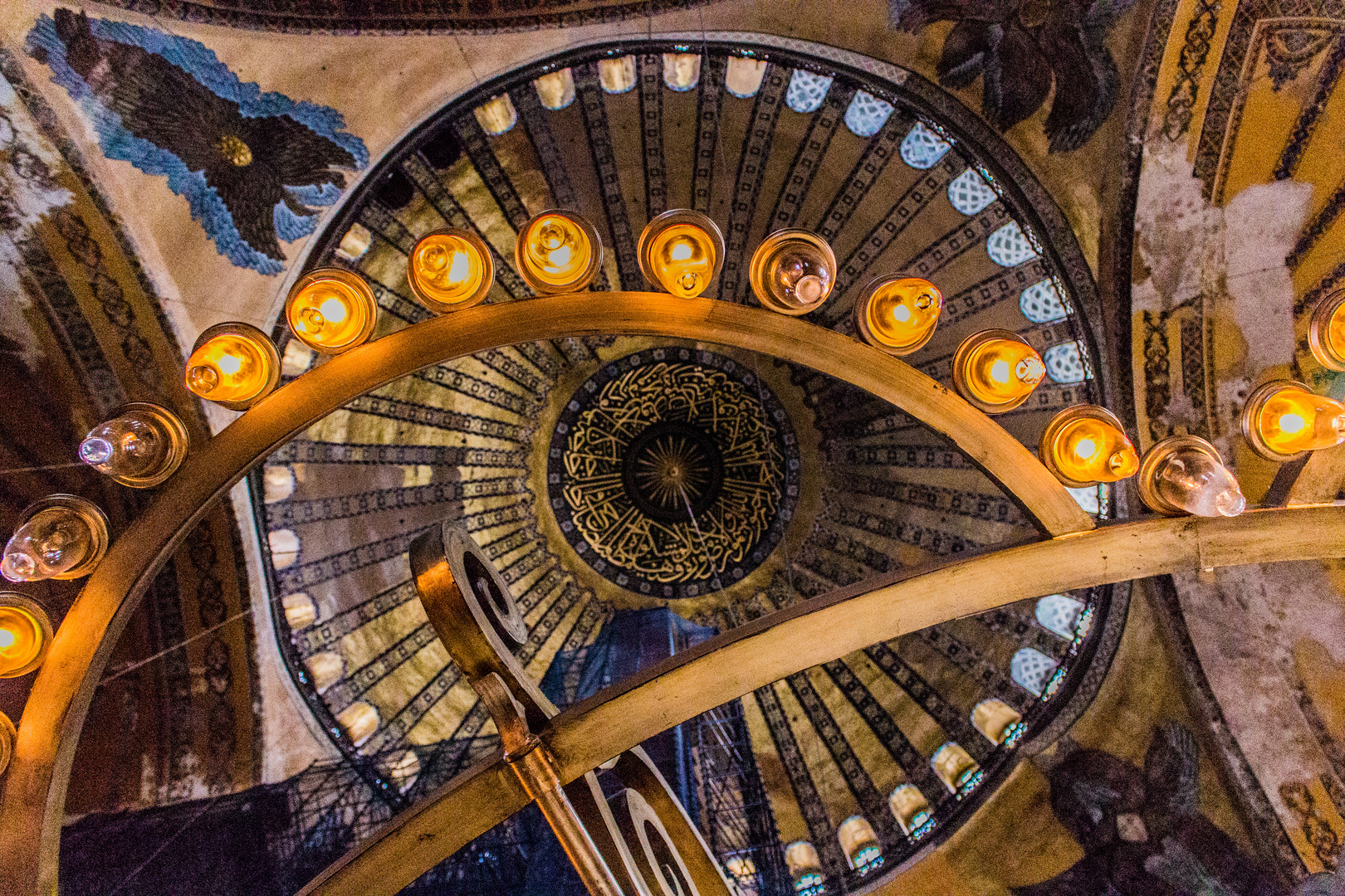 Kronleuchter in der Hagia Sophia, Istanbul