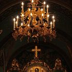 Kronleuchter und Ikonostase in der Kathedrale in Chisinau (Moldawien)
