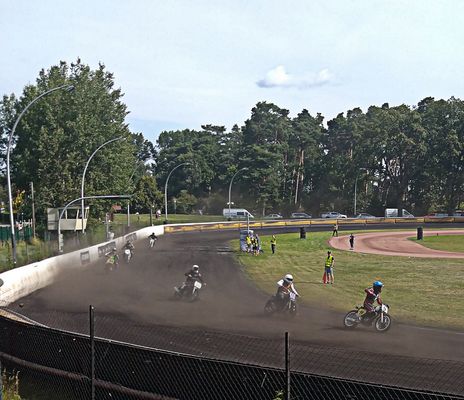 Motorradsport Bilder & Fotos