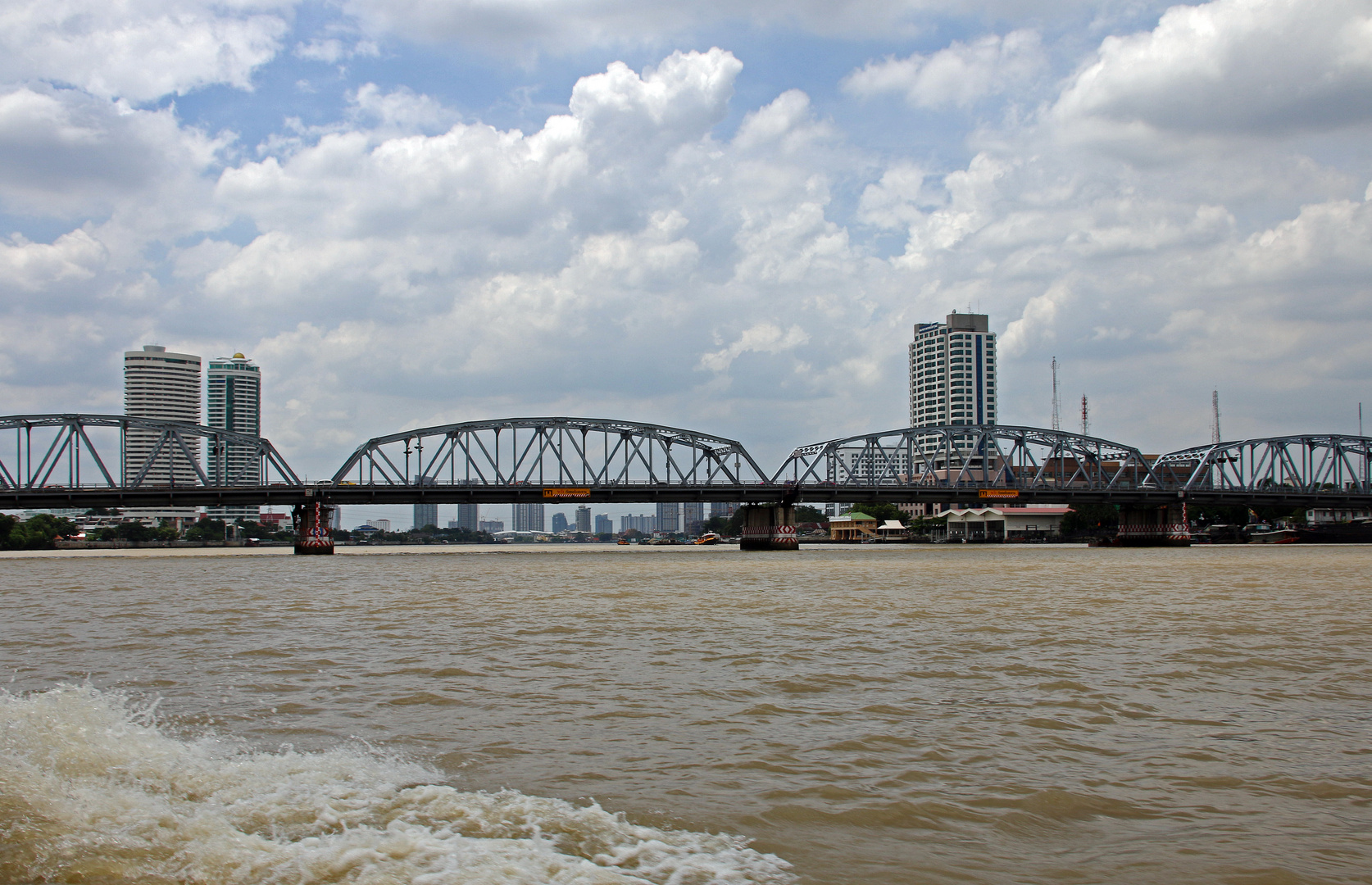 Krung Thon Bridge