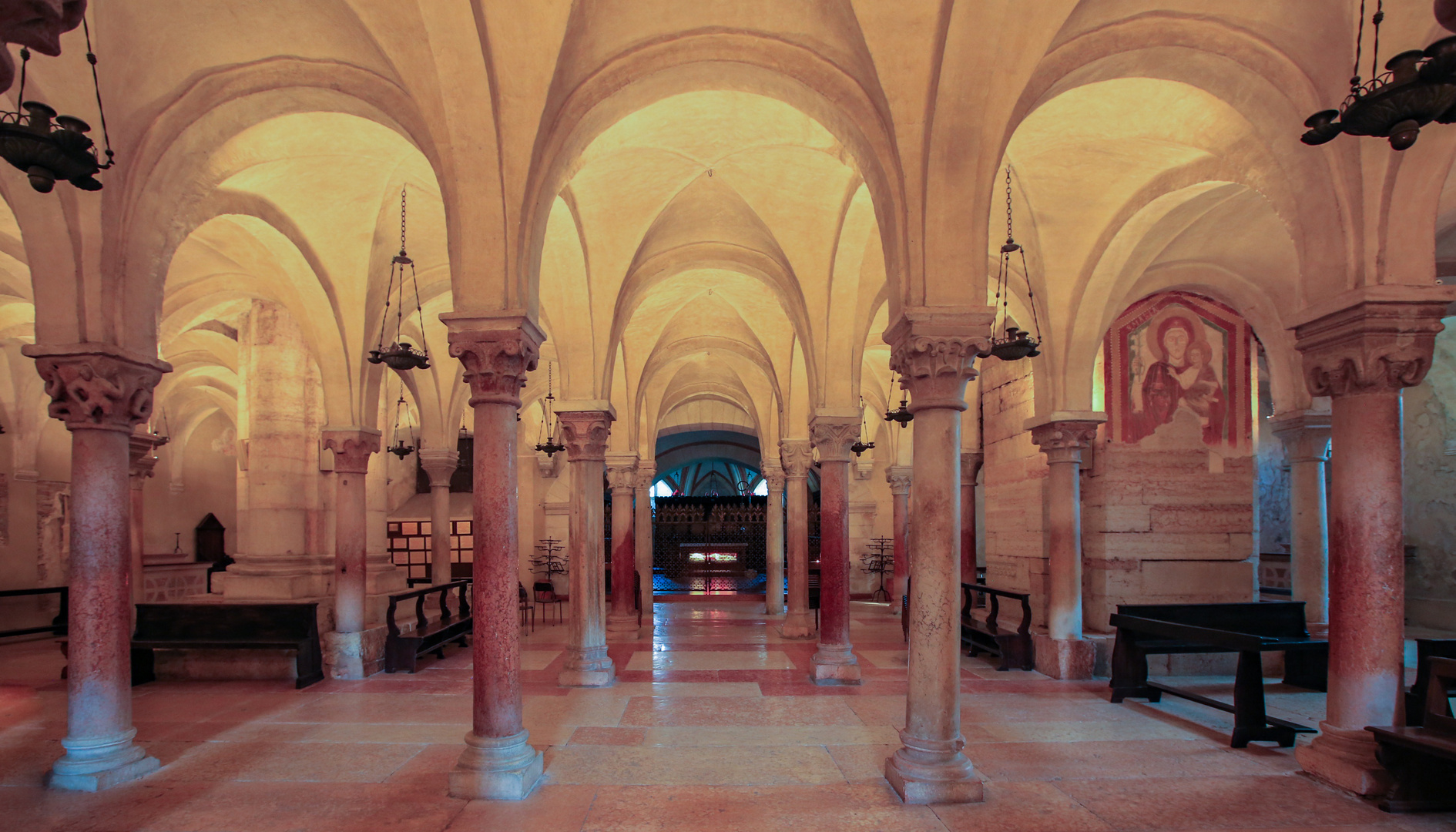 Krypta der Basilica San Zeno Maggiore in Verona