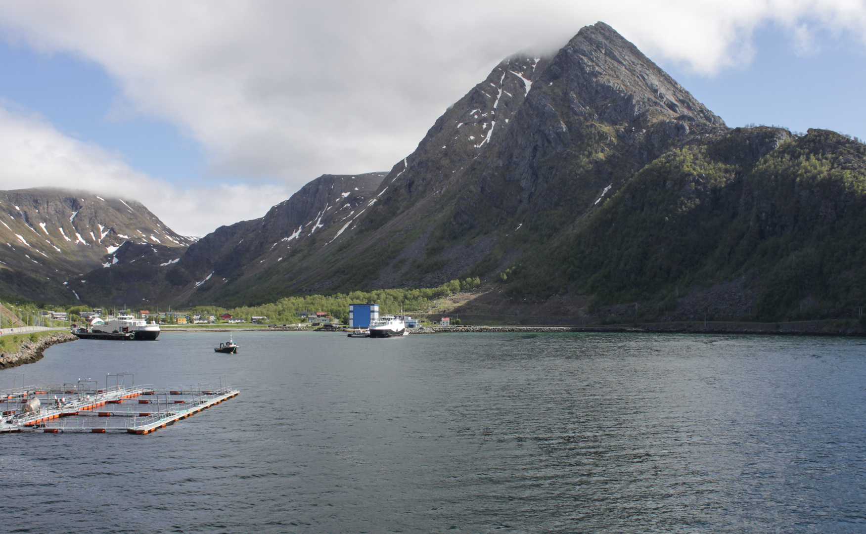 Øksfjord Havn