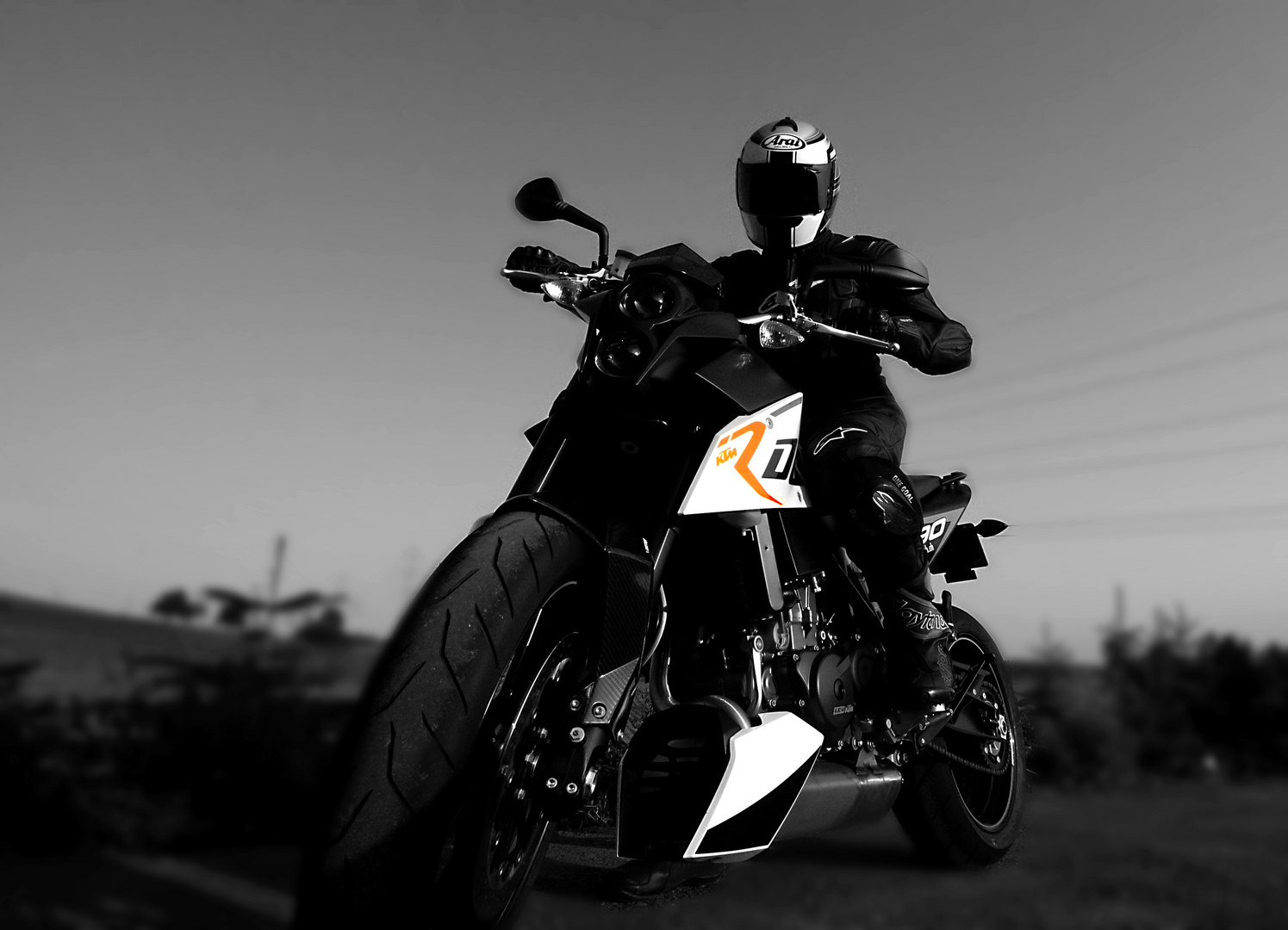 KTM DUKE R