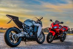 KTM RC8 & Honda CBR 600 F Sport