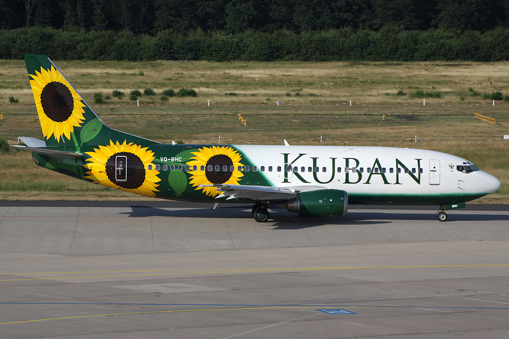 Kuban Airlines Boeing 737-300