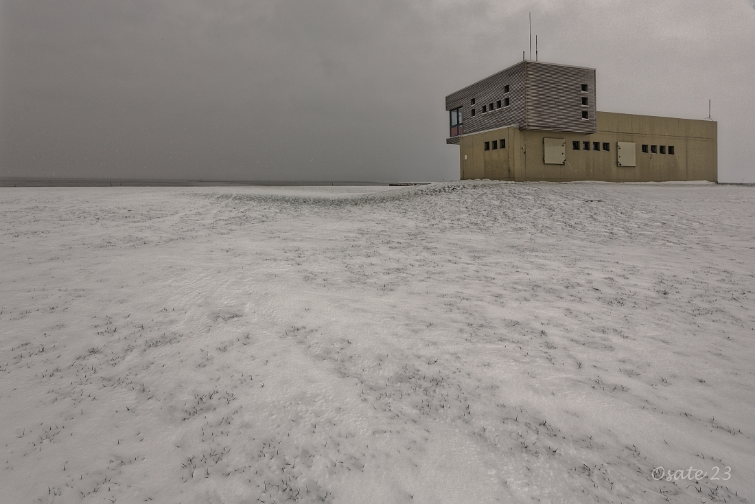 Kubisch am Meer