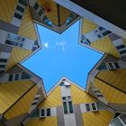 Kubushäuser - Der Blick nach oben