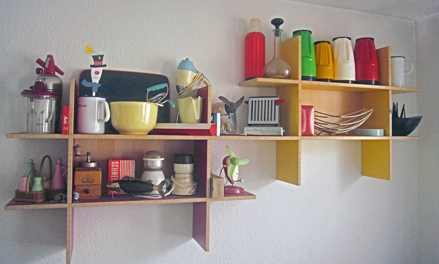 Küchenregal Foto & Bild | design, kultur, motive Bilder auf fotocommunity