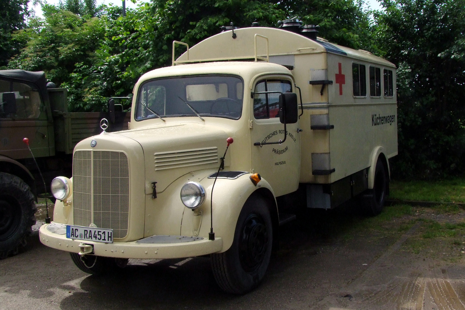 Küchenwagen Foto & Bild | dokumentation, oldtimer, mercedes Bilder auf