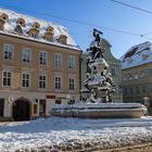 Kühle Gewalt auf dem Herkulesbrunnen