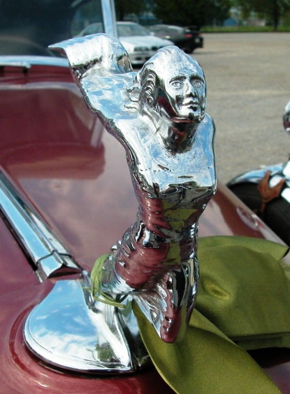 Kühlerfigur eines Studebaker 1935