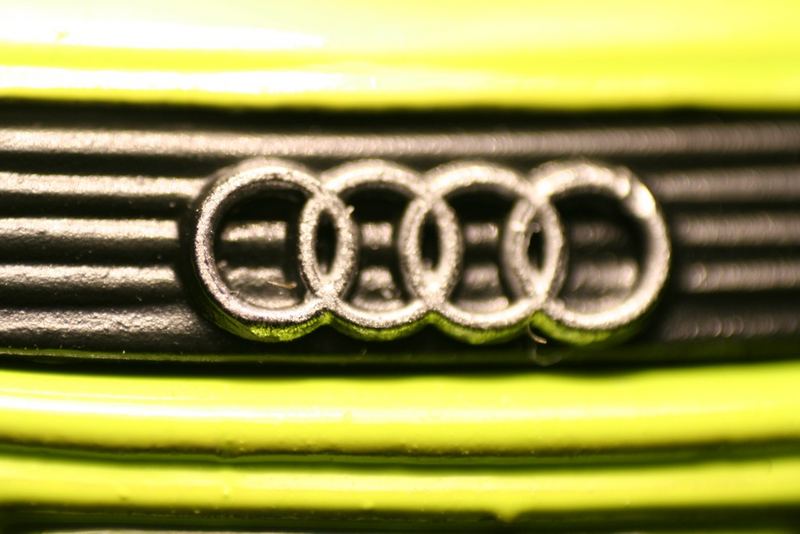 Kühlergrill eines Siku Modells Audi TT