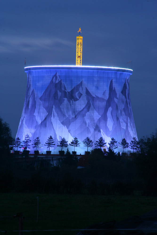 " Kühlturm im Lichterglanz" 1