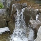 künstl.Wasserfall im Chinagarten