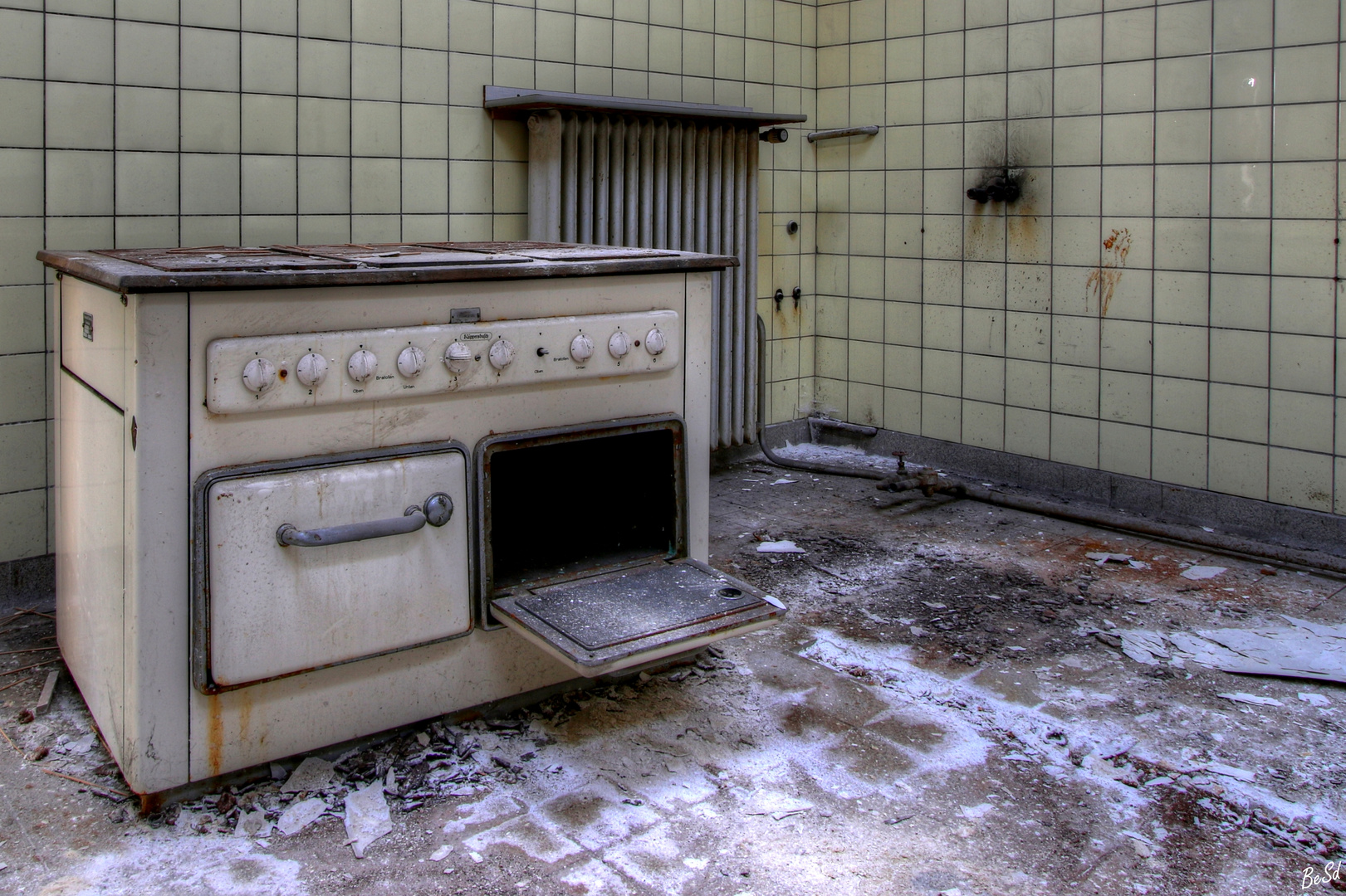 Küppersbusch Elektro-Herd, 6 Platten, mit Backofen....