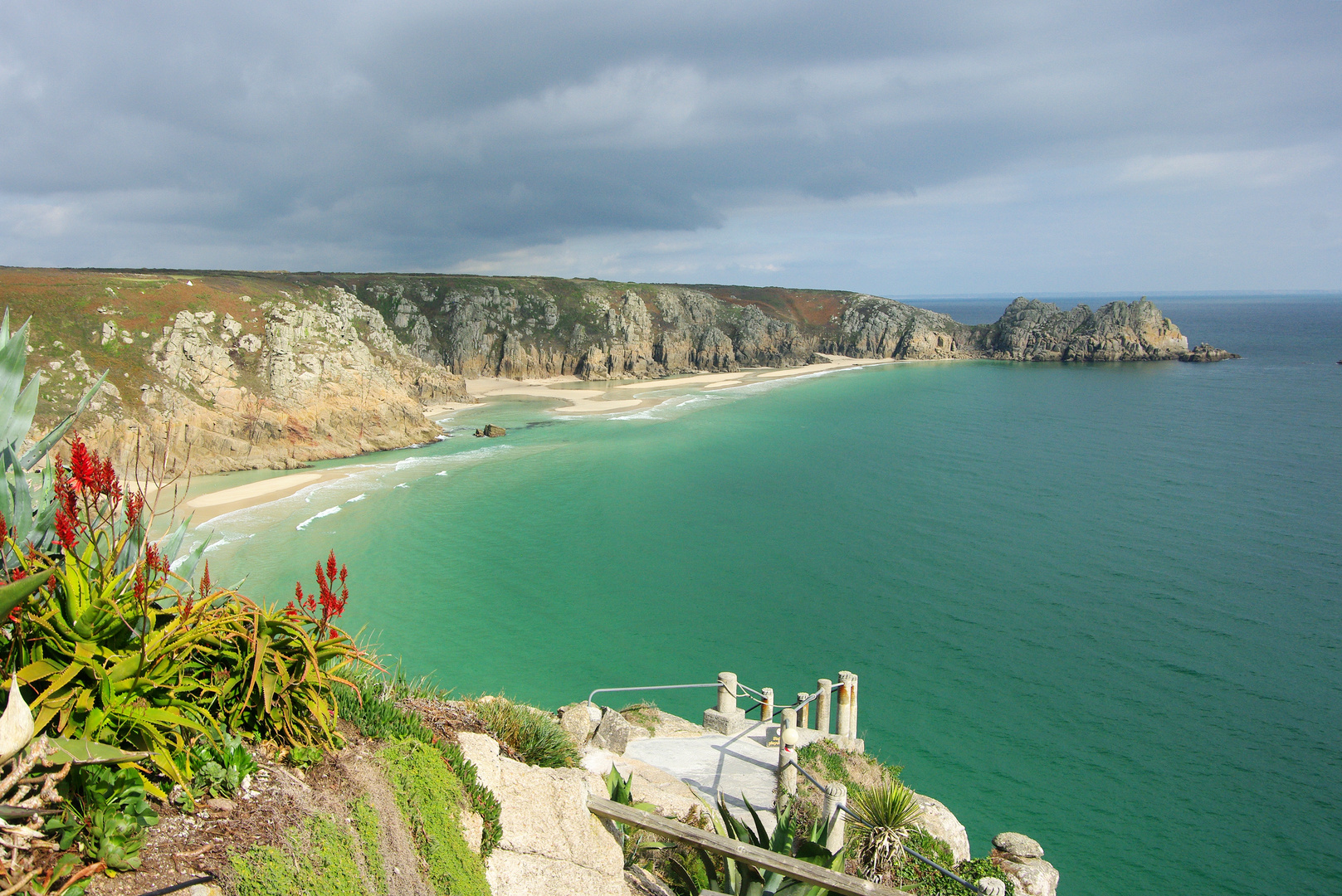 Küste in Cornwall bei Porthcurno