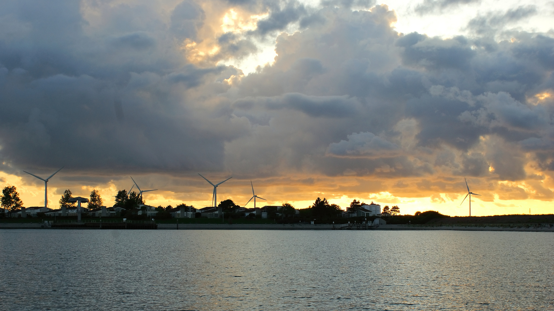 Küste - Sonne -Wolken