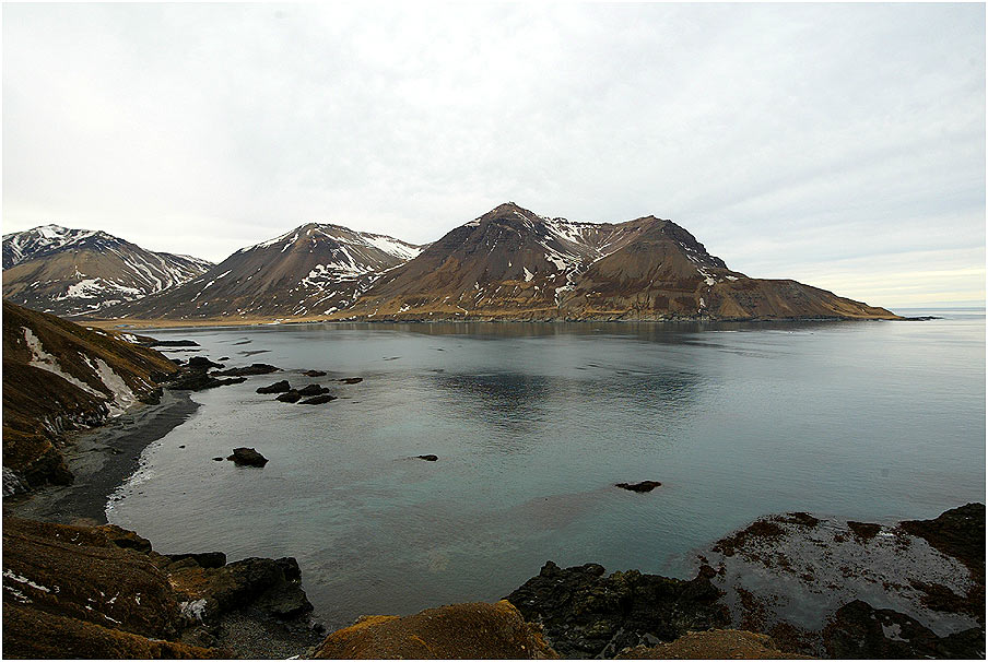 Küste vorm Borgarfjörður