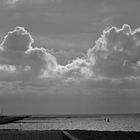 Küstenwolken im Gegenlicht