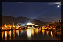 Kufstein / Tirol bei Nacht