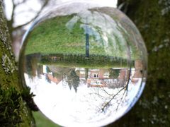 Kugel am Baum 2