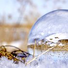 Kugel im Schnee